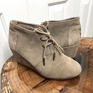 TOMS - Taupe Suede Desert Wedge Booties